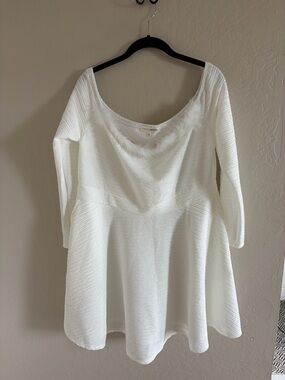 Curvy Sense White Textured Scoop-Neck Mini Dress with Three-Quarter Sleeves